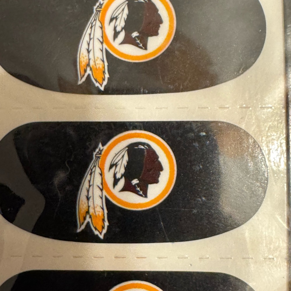NFL Redskins Vinyl Face Decorations - Picture 3 of 4